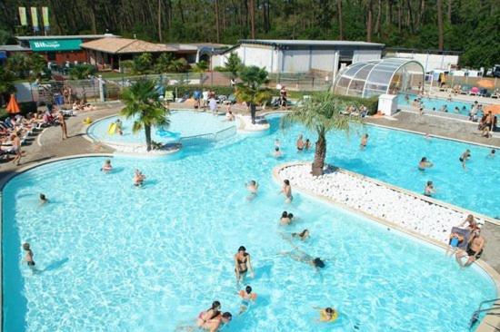 Campsite Chris Et Sabrina - Les Viviers 4 Etoiles *